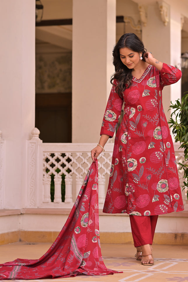 Vaaliyan Heritage Crimson Floral Anarkali Suit with Lace Detail