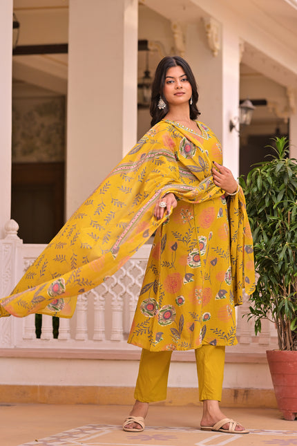 Vaaliyan Heritage Crimson Floral Anarkali Suit with Lace Detail