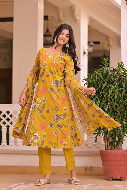Vaaliyan Heritage Crimson Floral Anarkali Suit with Lace Detail