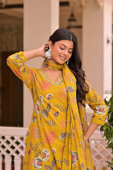 Vaaliyan Heritage Crimson Floral Anarkali Suit with Lace Detail