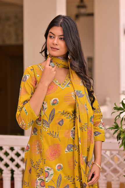 Vaaliyan Heritage Crimson Floral Anarkali Suit with Lace Detail