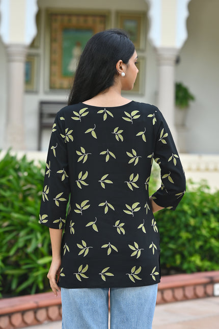 Women's Black Leaf Print V-Neck Casual Top – Elegant Everyday Wear