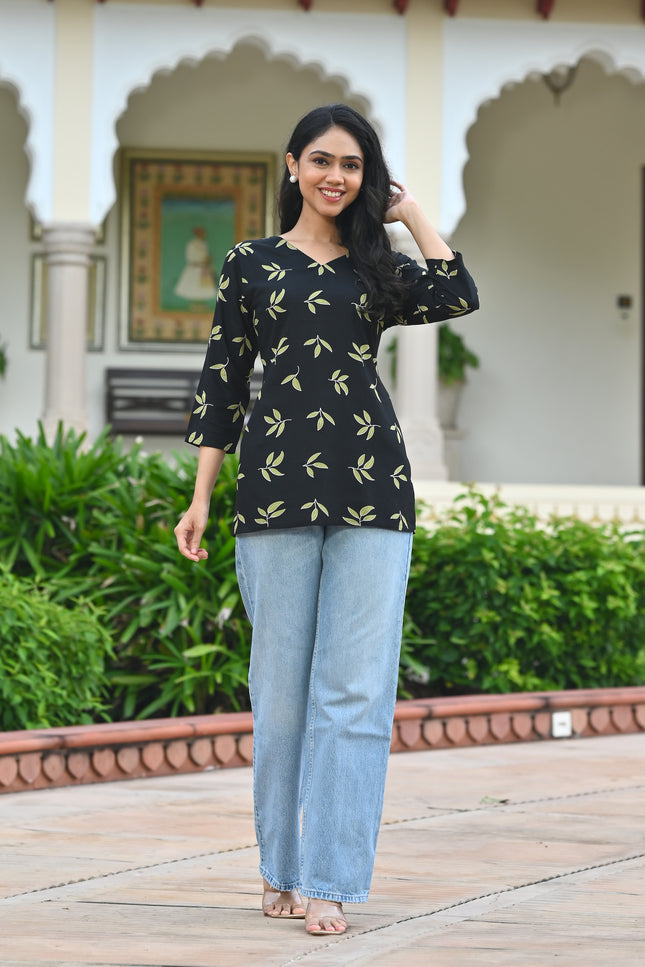 Women's Black Leaf Print V-Neck Casual Top – Elegant Everyday Wear
