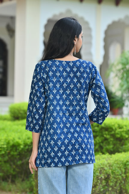 Women's Indigo Blue Printed V-Neck Casual Top – Stylish Everyday Wear