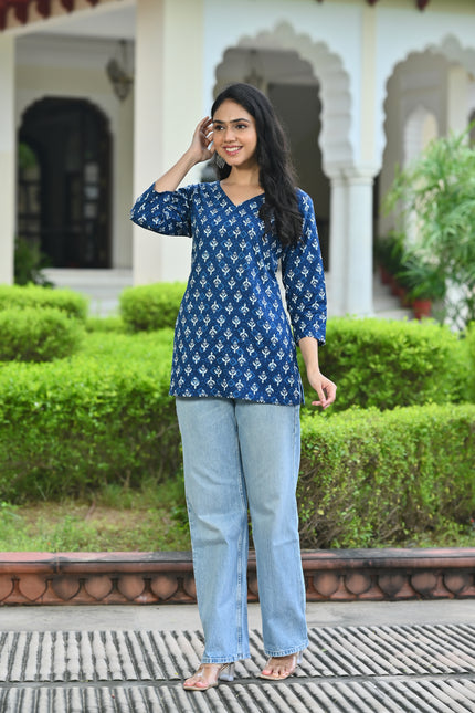 Women's Indigo Blue Printed V-Neck Casual Top – Stylish Everyday Wear