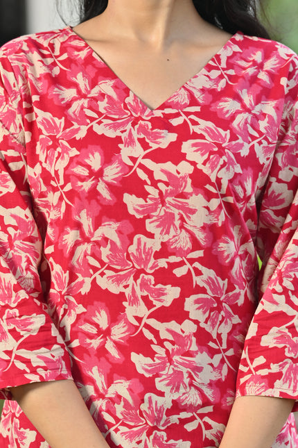 Pink Floral Printed V-Neck Top for Women – Elegant Casual Wear