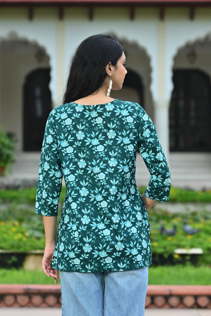 Women's Dark Green Floral Print V-Neck Casual Top – Stylish Everyday Wear