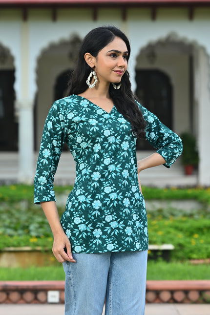 Women's Dark Green Floral Print V-Neck Casual Top – Stylish Everyday Wear
