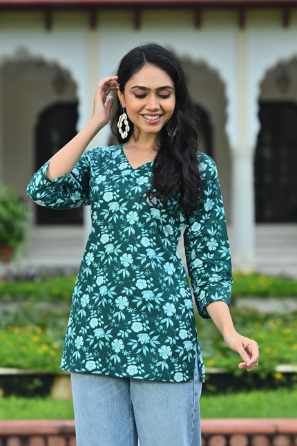 Women's Dark Green Floral Print V-Neck Casual Top – Stylish Everyday Wear