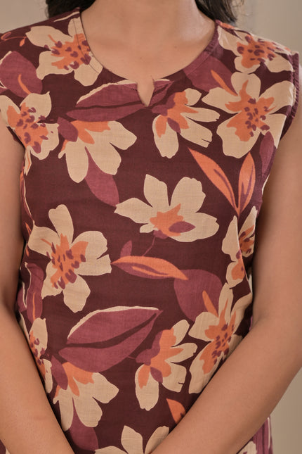 Women’s Maroon Floral Sleeveless Kurta Pant Co-Ord Set.