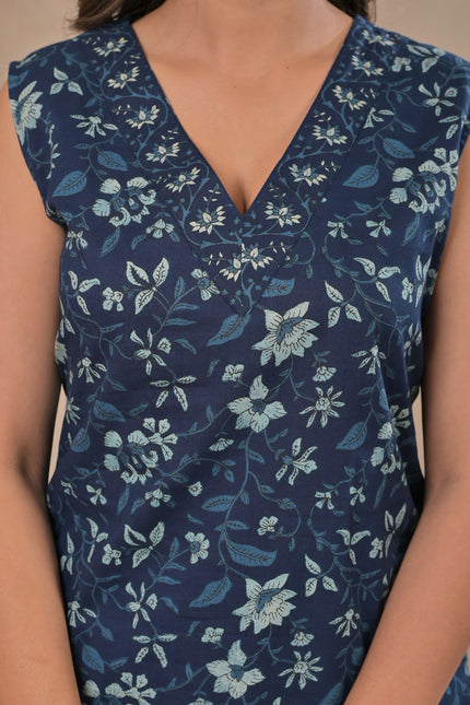 Navy Blue Floral Sleeveless Kurta Pant Set for Women
