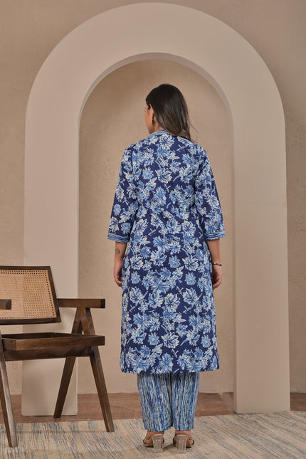 Blue Floral Printed Kurta with Pants for Women