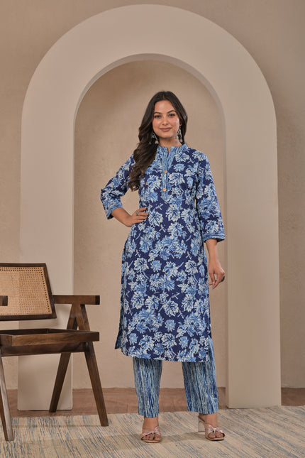 Blue Floral Printed Kurta with Pants for Women