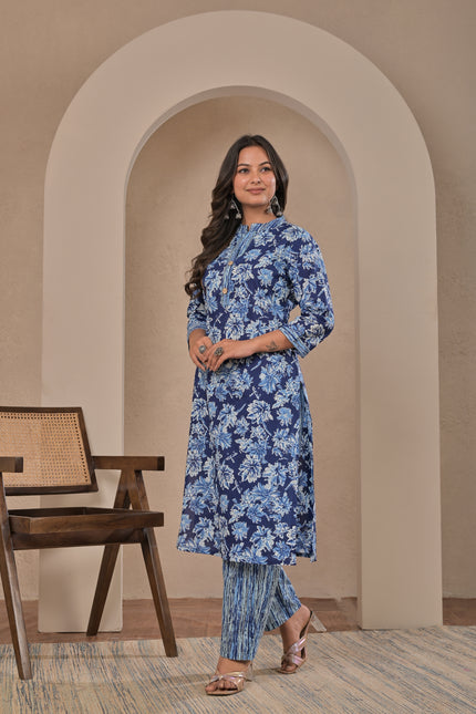 Blue Floral Printed Kurta with Pants for Women